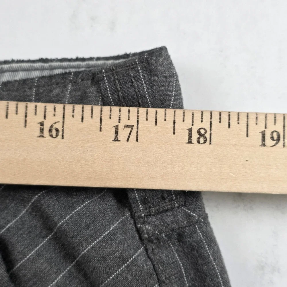 BKE Carlisle Pinstripe Shorts Mens 34 Heather Grey Regular Fit Casual 26581AM
